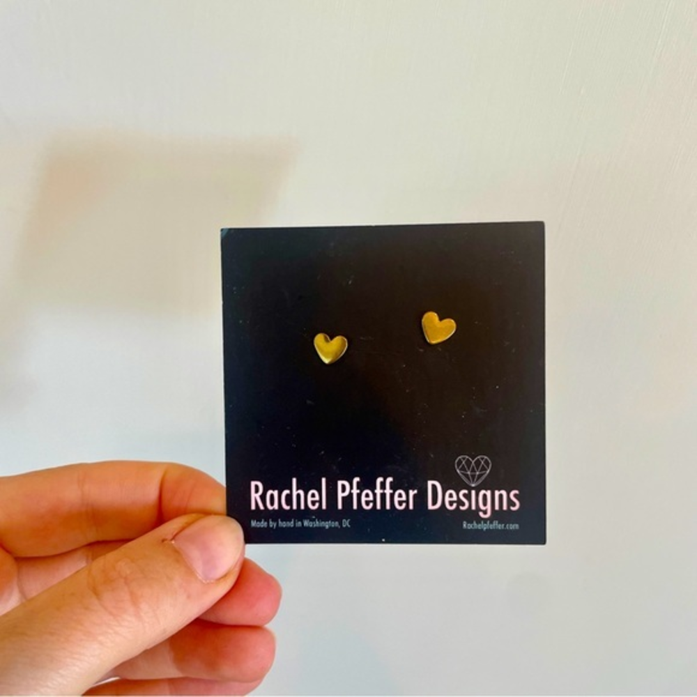 NWT RACHEL PFEFFER Brass Heart Studs‎